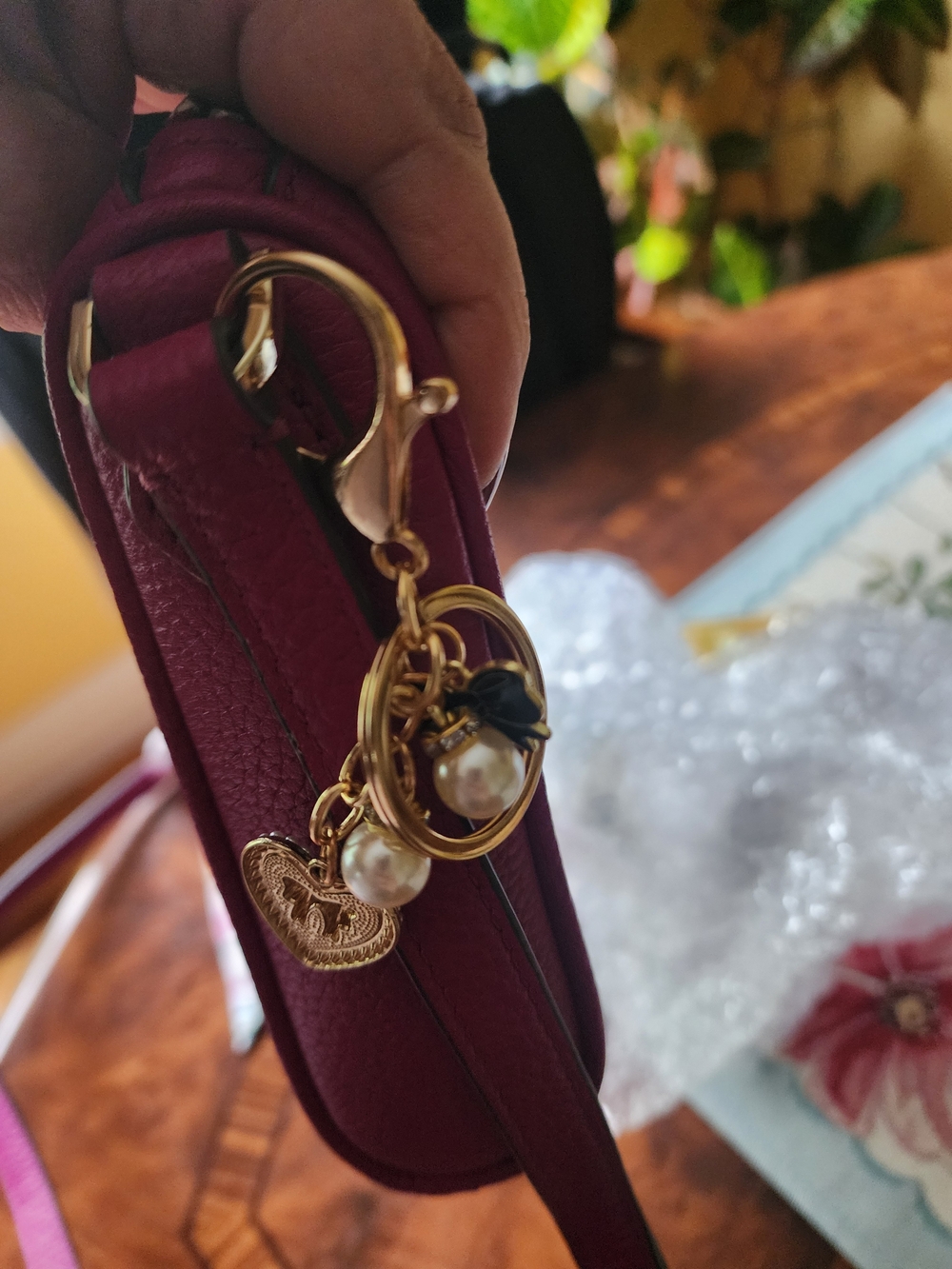 💗Kate Spade Crossbody Purse with Floral Scarf & Purse Charm – Pink/Fuchsia - Picture 3 of 7